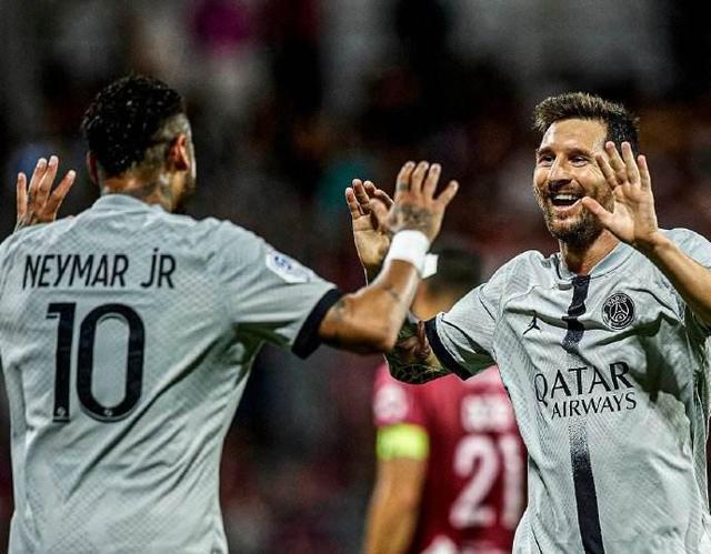 罗伯特·桑切斯是自2010年切赫以来首位英超送助攻的切尔西门将（罗伯特·桑切斯成为切尔西自2010年切赫后首位在英超送出助攻的门将）