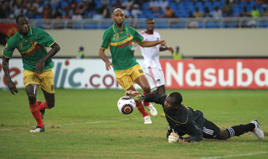 山东99-95北京3喜1忧！于德豪惊喜，谢智杰蜕变，克里斯情绪隐患