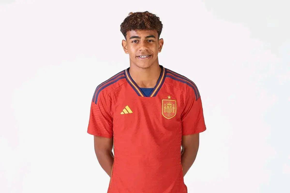 拜仁欲出售门将努贝尔，英超或成唯一出路